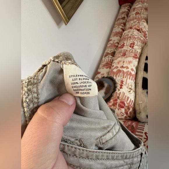 Marrakech Women’s Cargo Capri Pants Sz 31 Khaki Utility Pockets Adjustable Hem - Picture 9 of 9